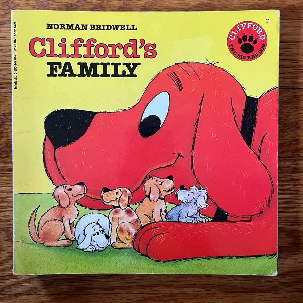 Scholastic Clifford The Big Red Dog Book Set - Picture 8 of 8